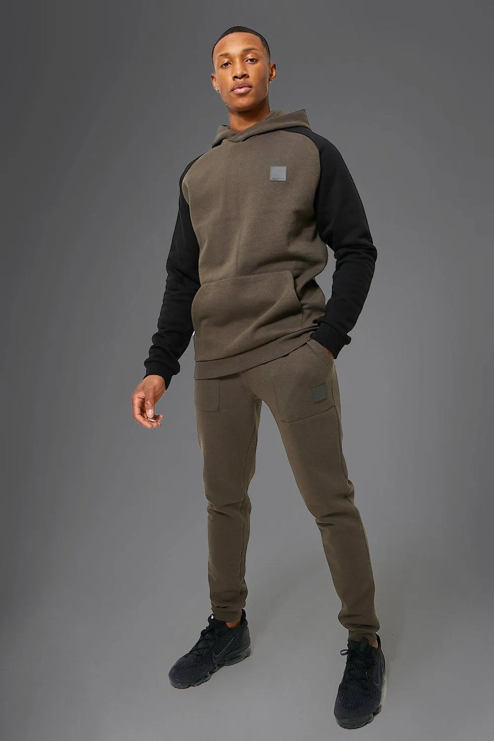 Man Active Contrast Hooded Tracksuit