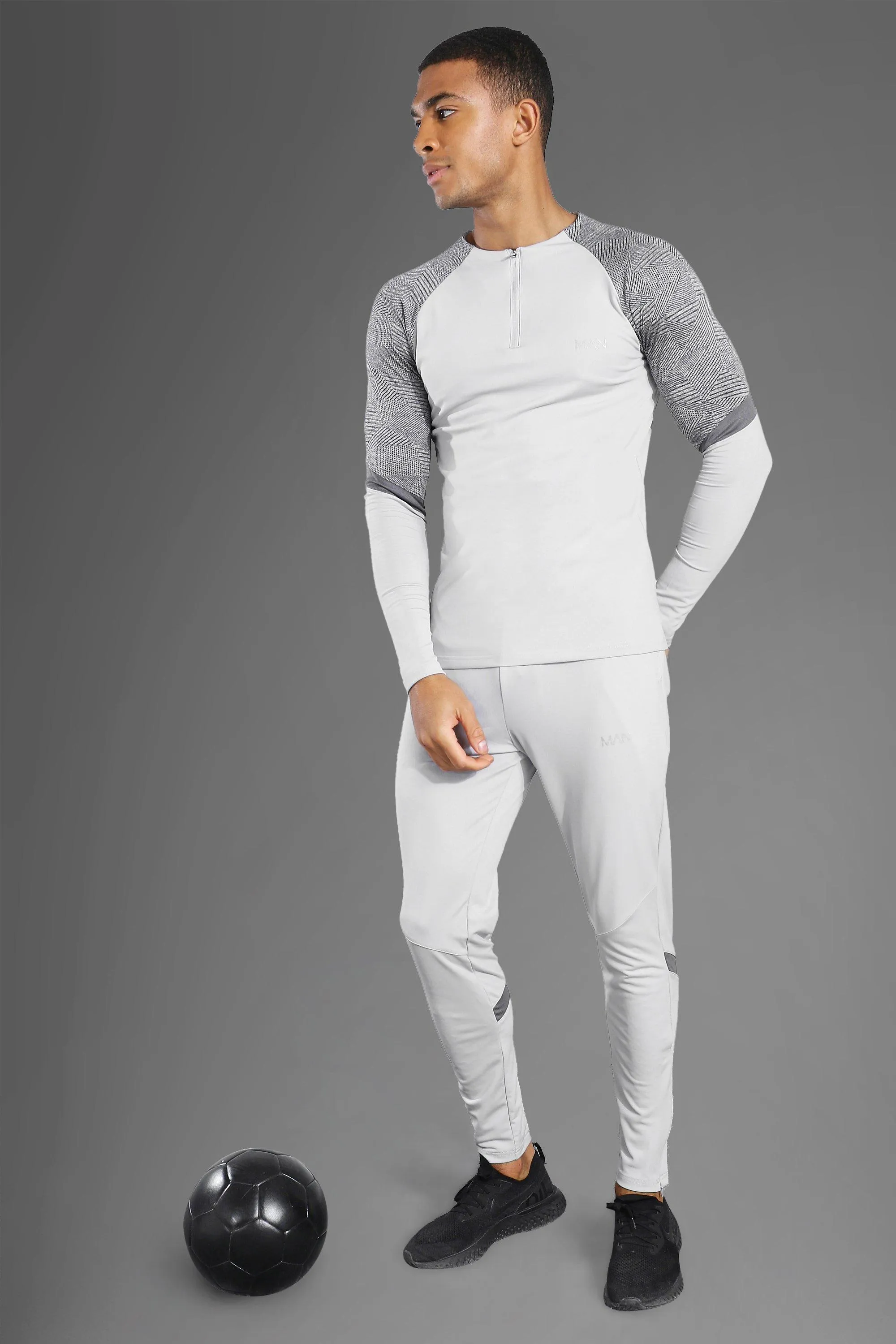 Man Active Muscle Fitl Crew Zip Tracksuit